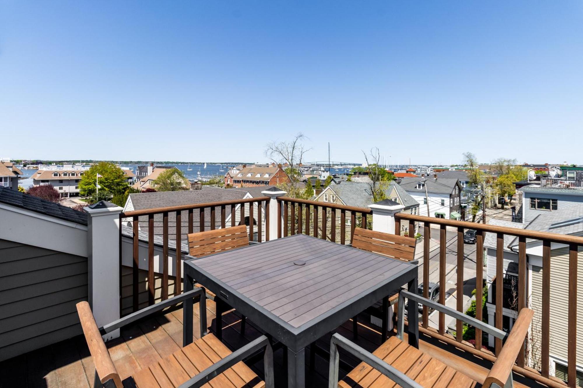 Apartmán The Newport Lofts - 548 Thames Street Exteriér fotografie